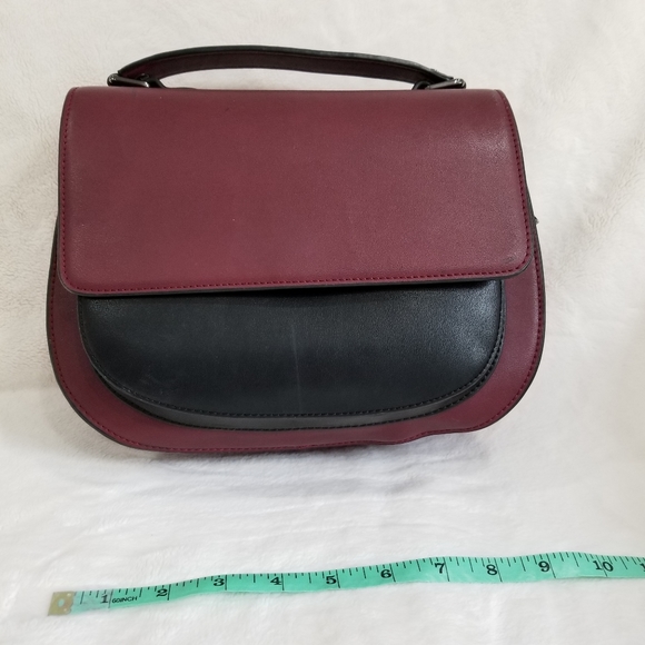 CoLab purse burgundy with black - Picture 2 of 8